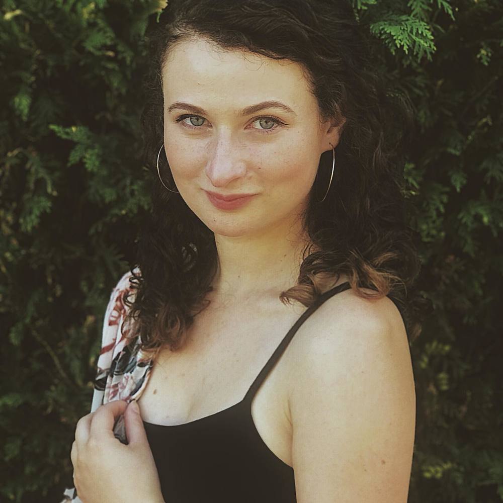 Meet your Posher, Korinne